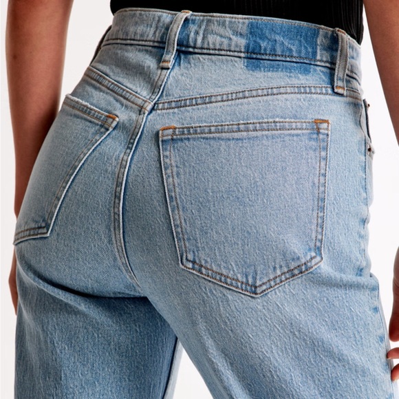 Abercrombie High Rise 90s Relaxed Jean - 12 Short - Picture 6 of 11